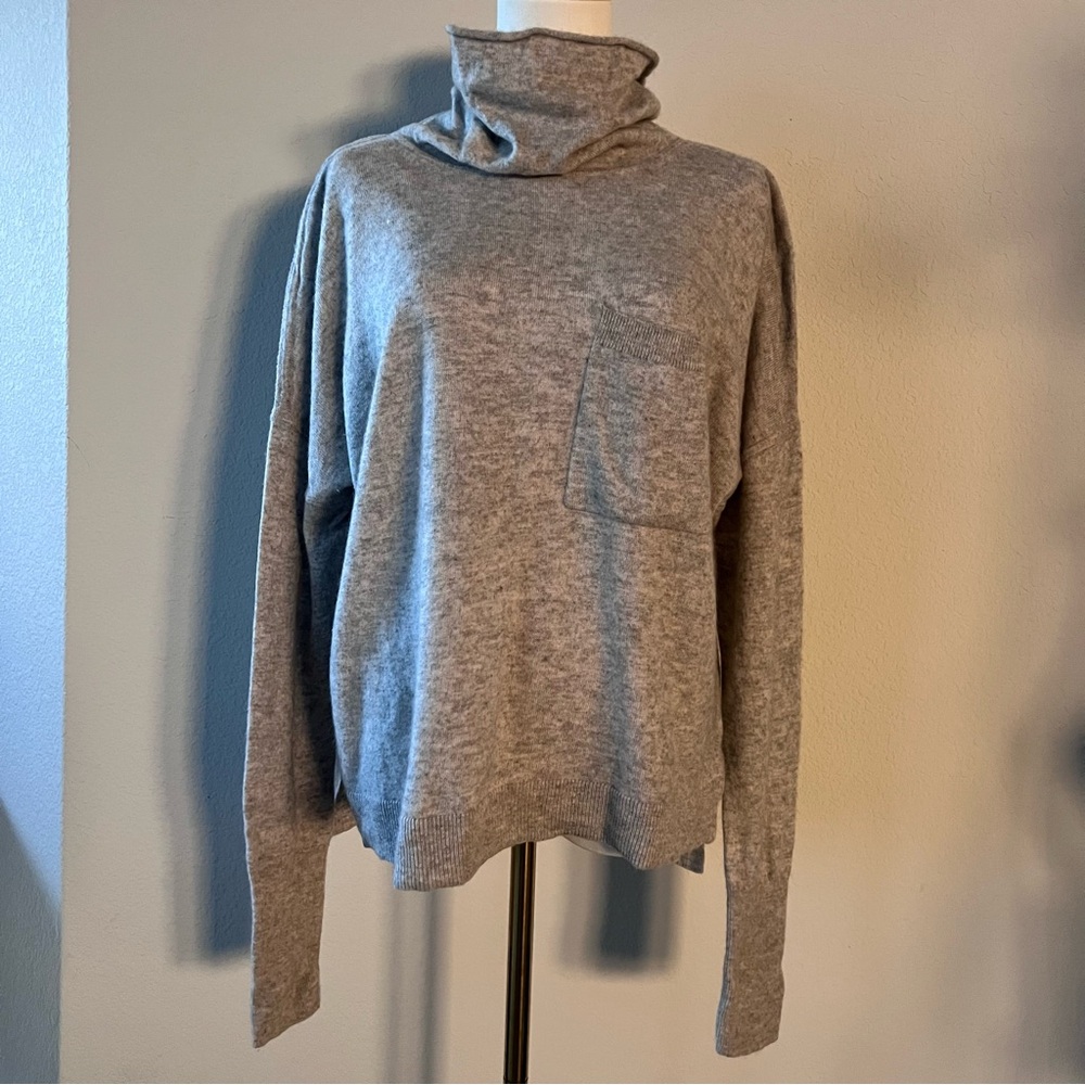 Vineyard Vines Cashmere and Wool Light Gray Cowl Neck Sweater - Picture 3 of 6